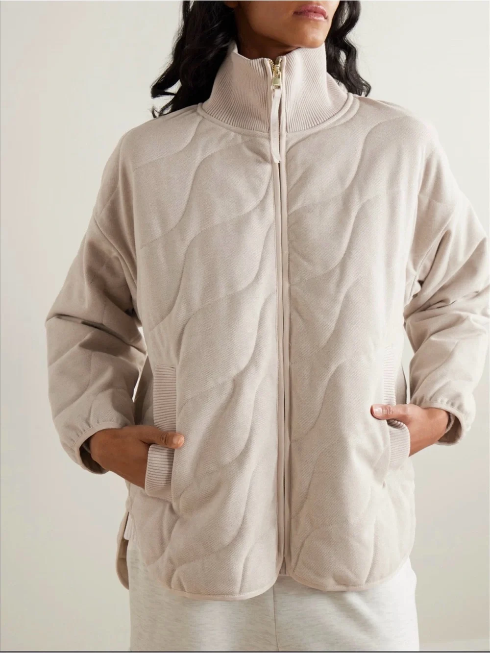 Sold Out - Women’s Small Varley Quilted Twill Jacket in Beige Fall Jacket NWOT - Picture 1 of 12